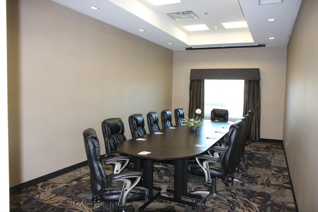 Best Western Plus Okotoks Inn & Suites Exterior foto