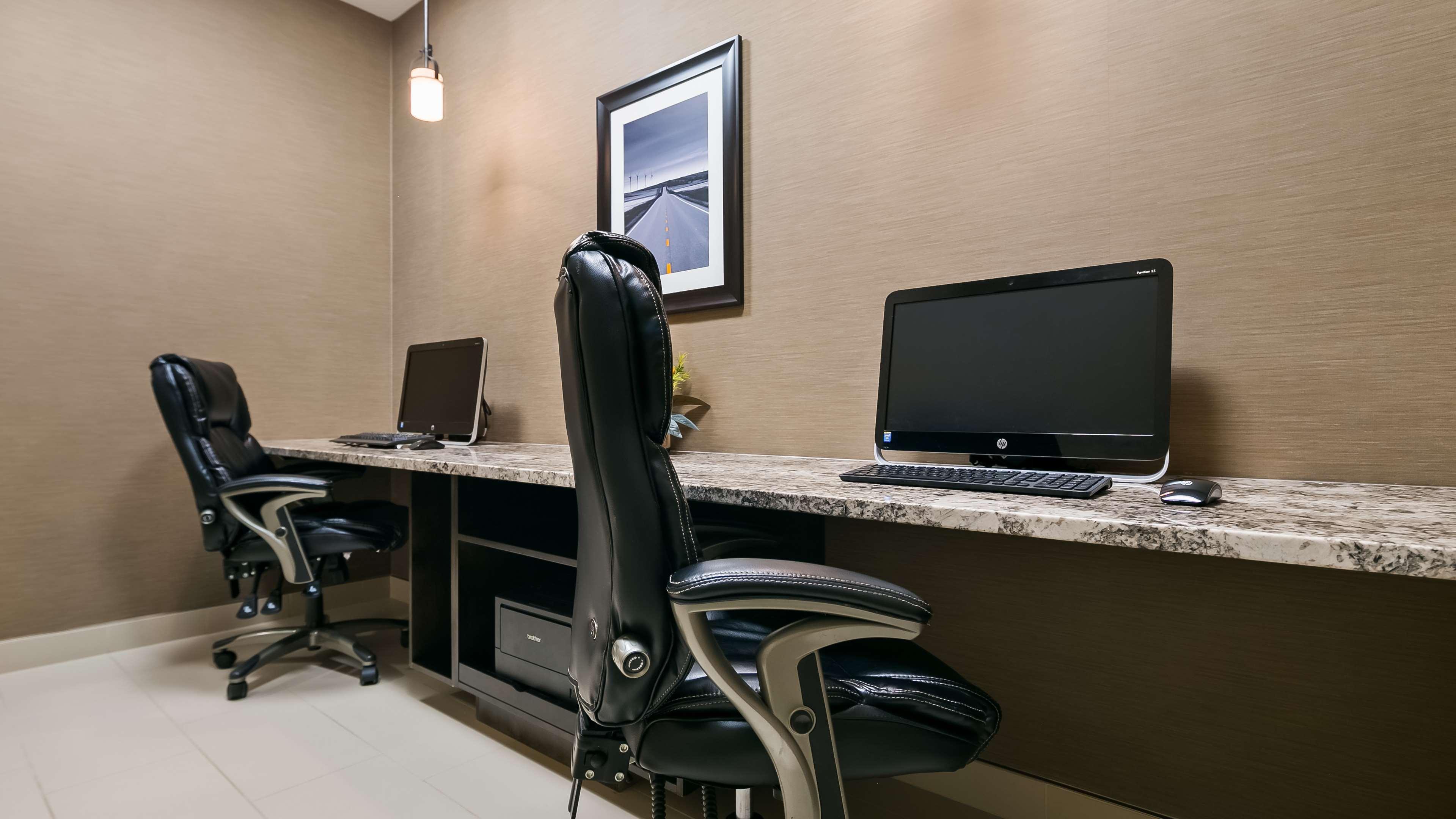 Best Western Plus Okotoks Inn & Suites Exterior foto