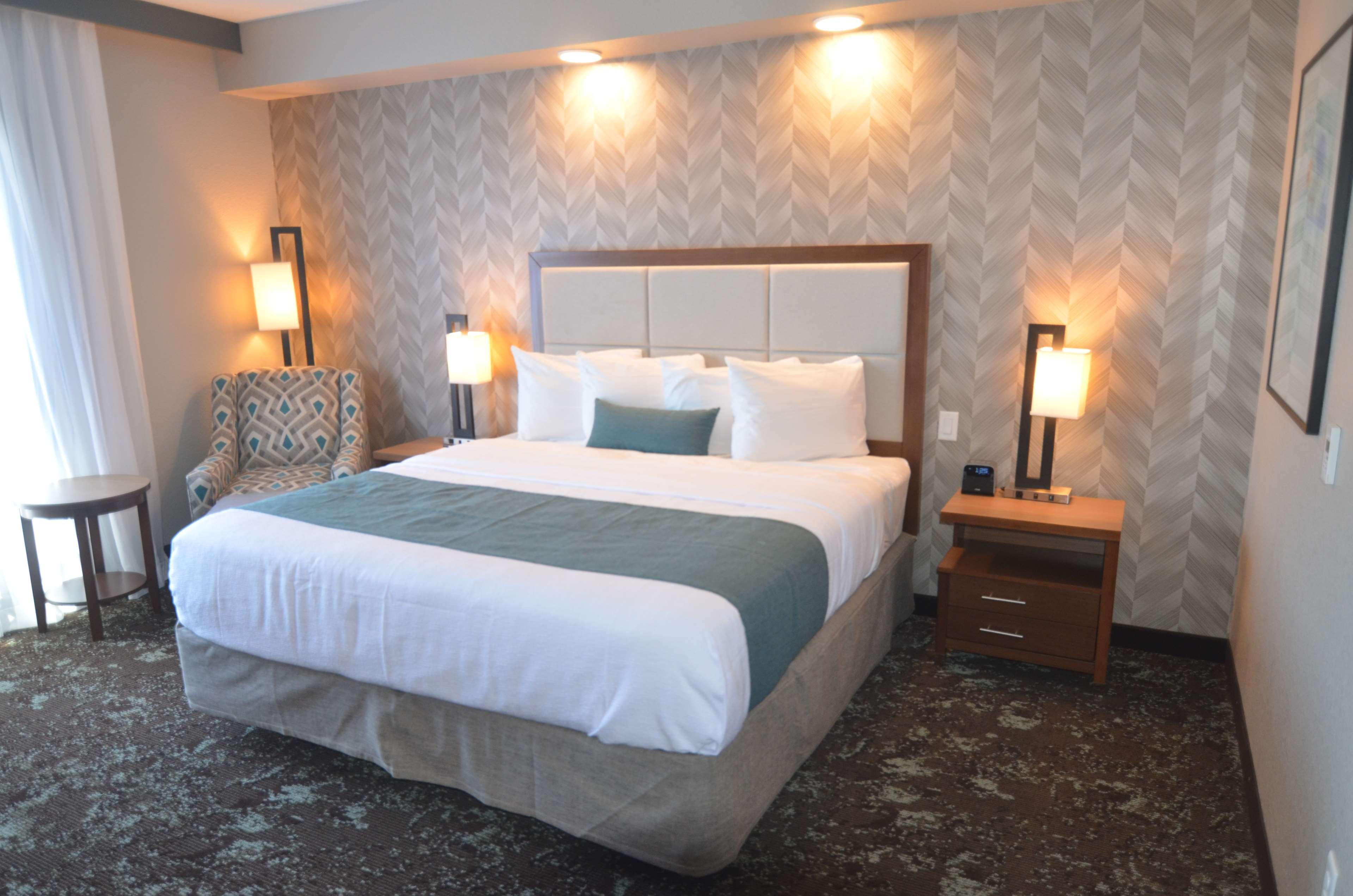 Best Western Plus Okotoks Inn & Suites Exterior foto